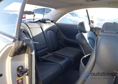 2005 Mercedes-Benz Clk 500 z USA, uszkodzony, nr VIN WDBTJ75J15F135012